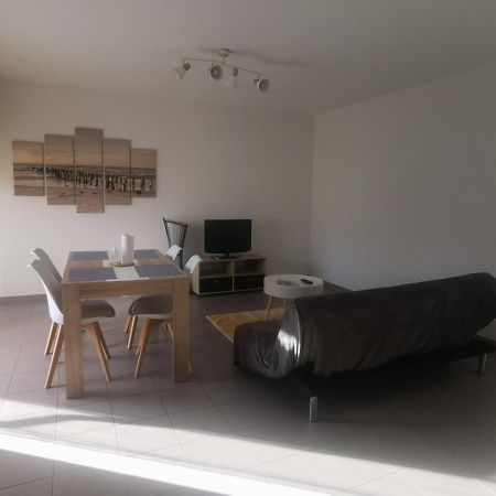 Appartement T2 Accessible Pmr Avec Terrasse Et Garage Onet-le-Chateau 외부 사진