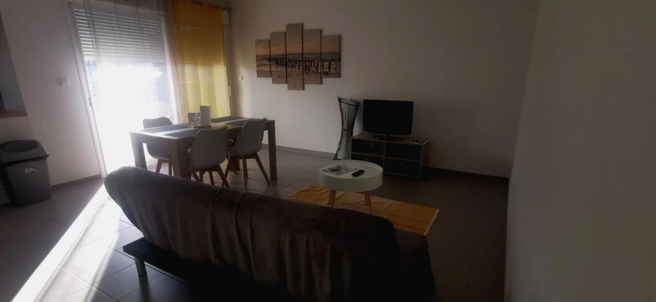 Appartement T2 Accessible Pmr Avec Terrasse Et Garage Onet-le-Chateau 외부 사진
