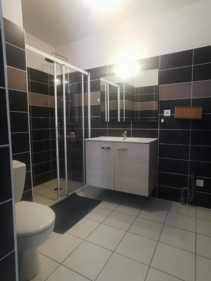 Appartement T2 Accessible Pmr Avec Terrasse Et Garage Onet-le-Chateau 외부 사진